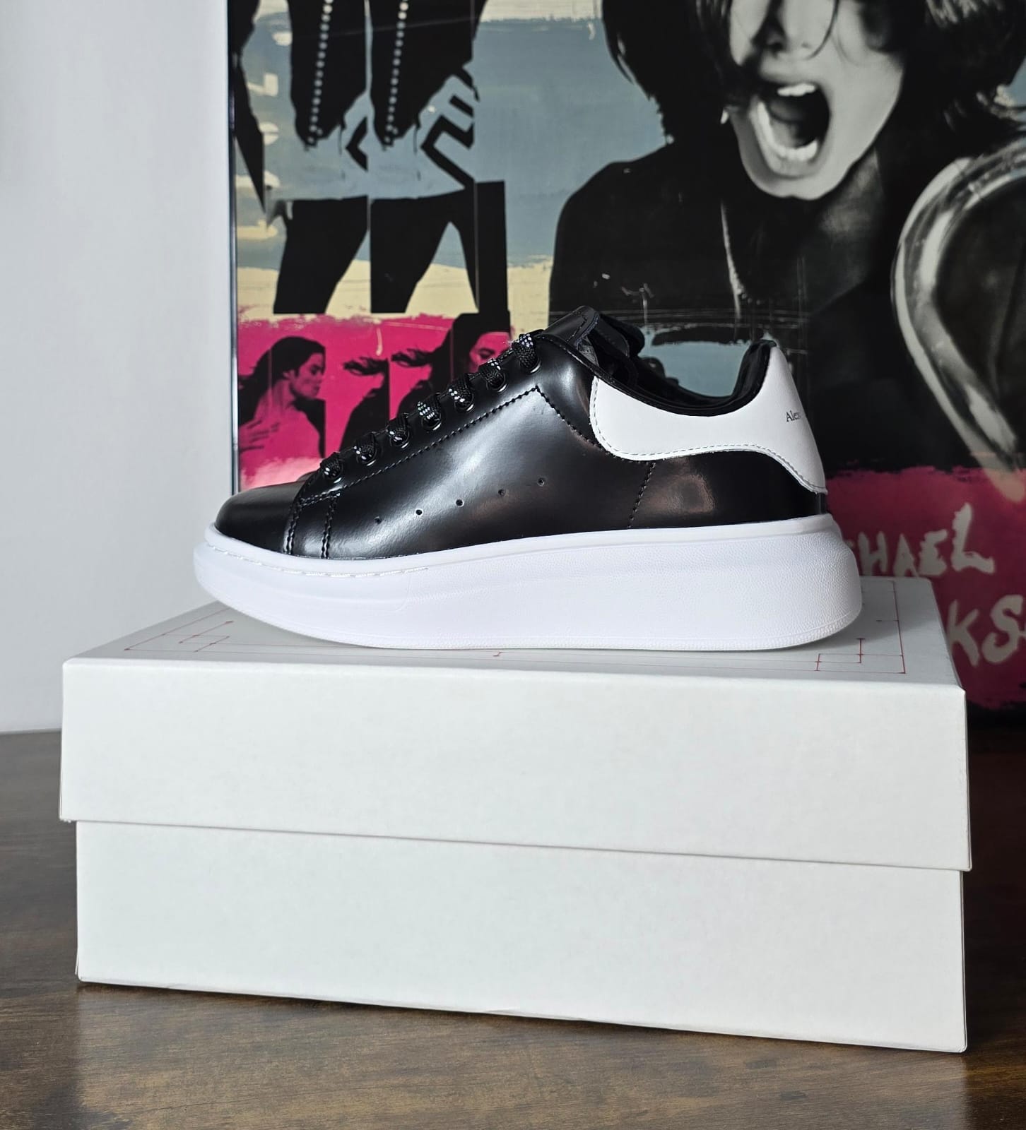 ALEXANDER MQUEEN BLACK