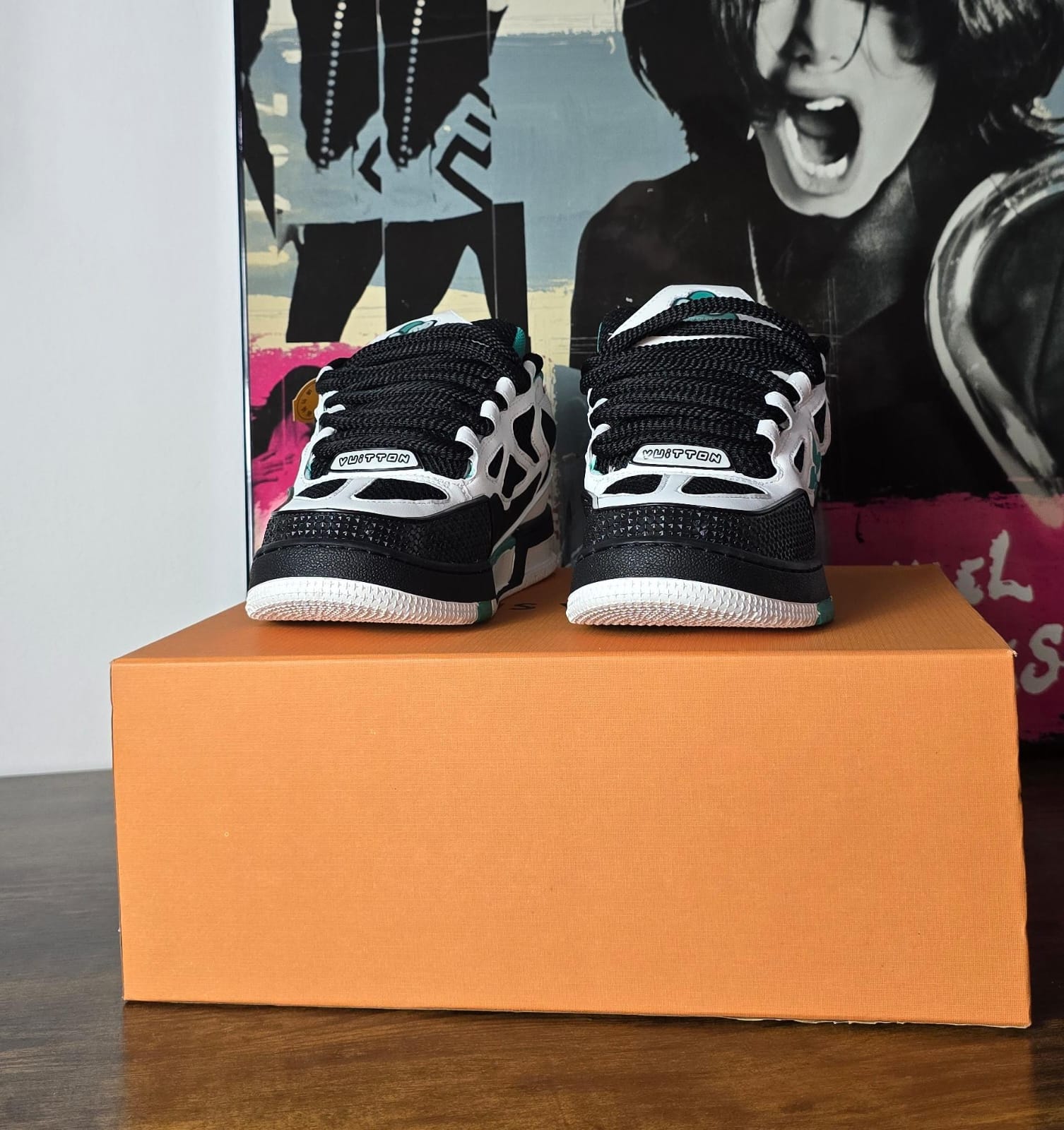 LV SKATE GREEN WHITE