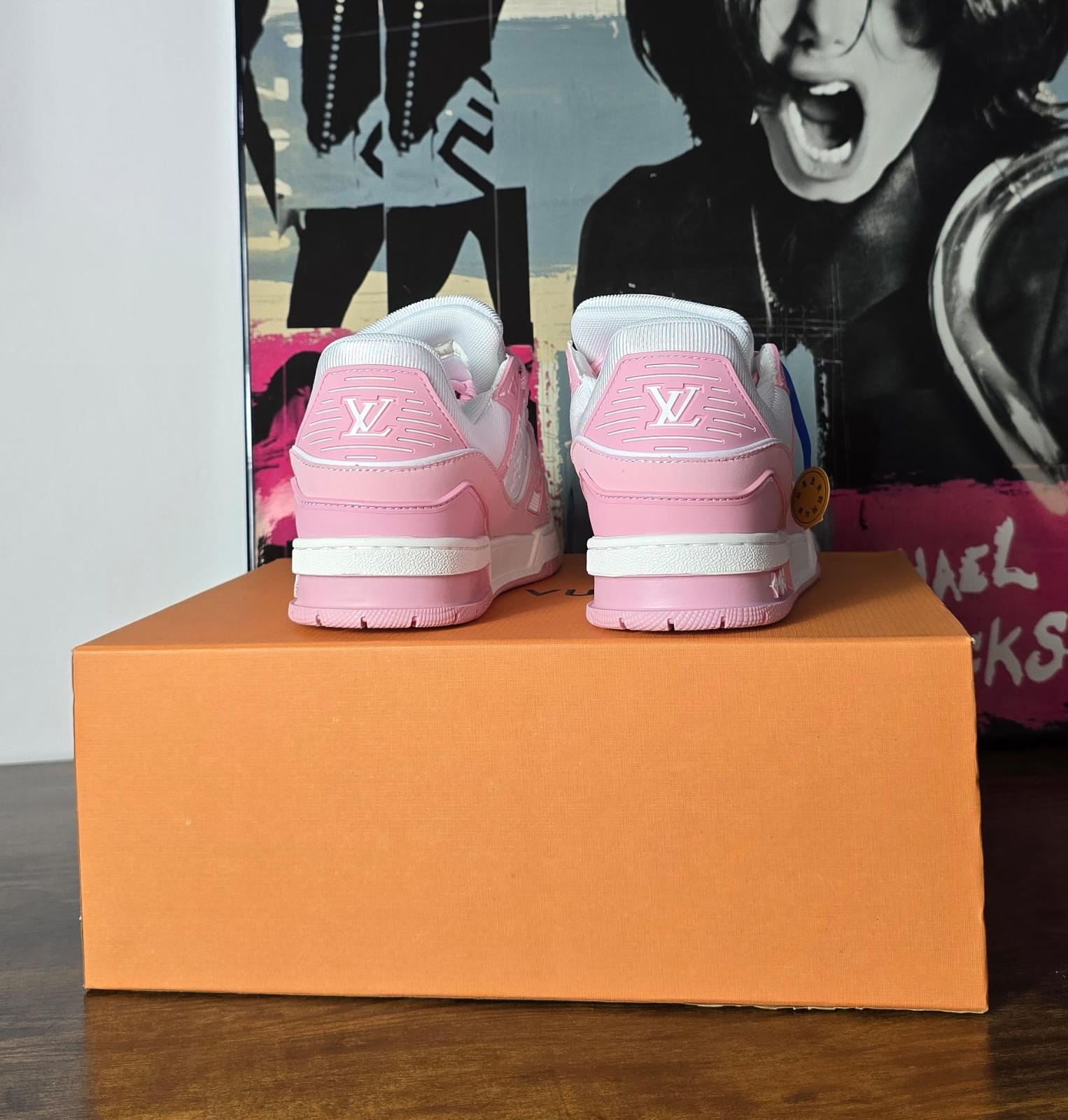 LV TRAINER PINK