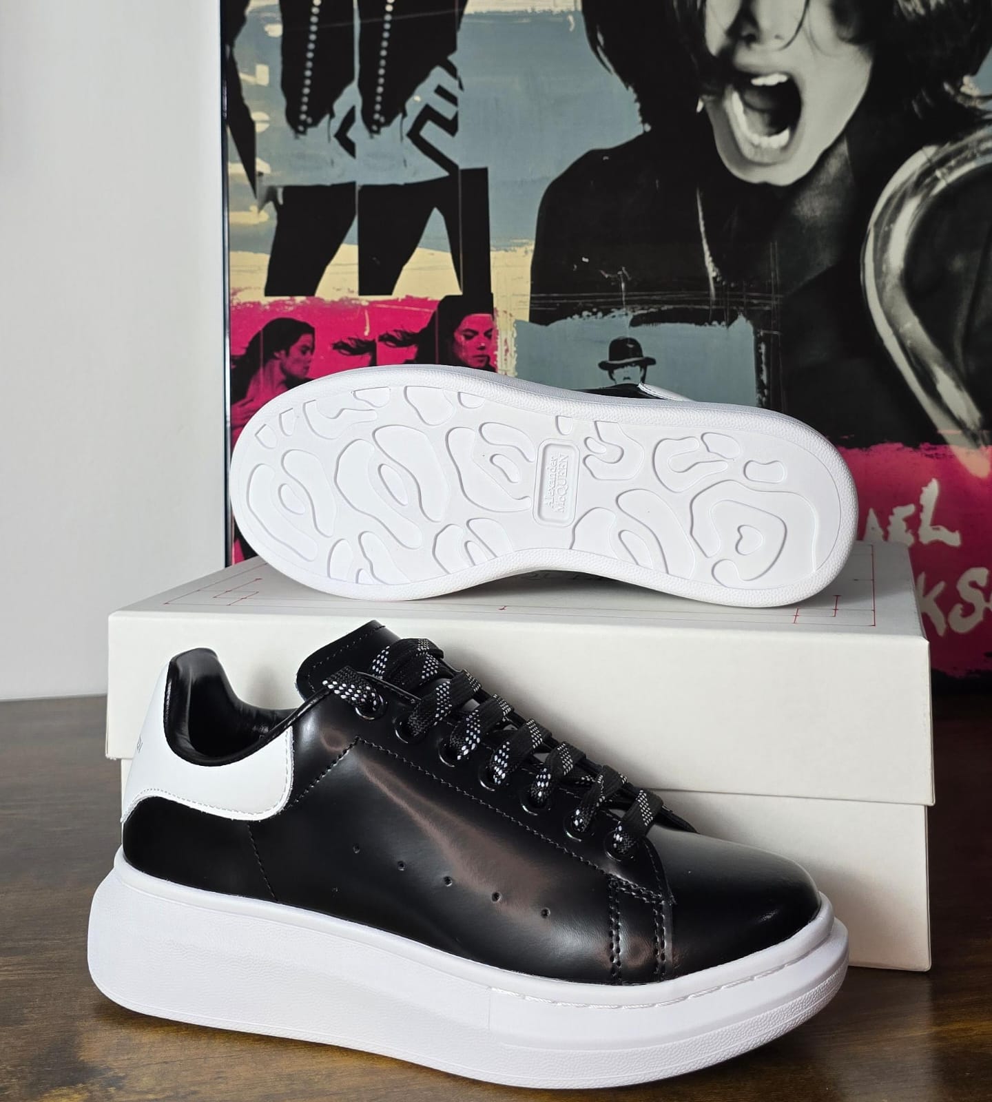 ALEXANDER MQUEEN BLACK