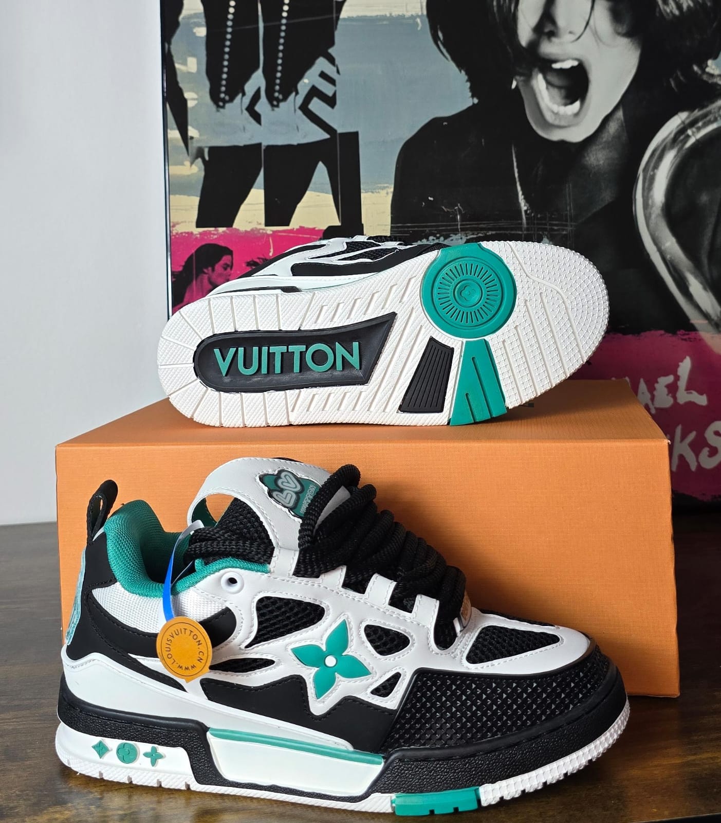 LV SKATE GREEN WHITE